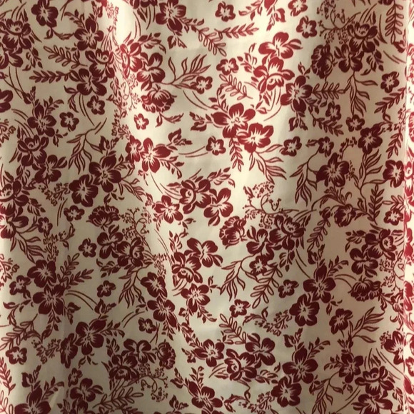 Floral Pattern Blouse - Picture 5 of 7